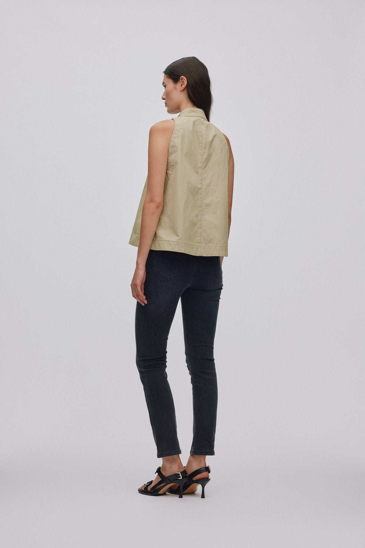 Felicia - Denim stretch skinny cropped pants I Washed black denim 2 - Rabens Saloner - DK