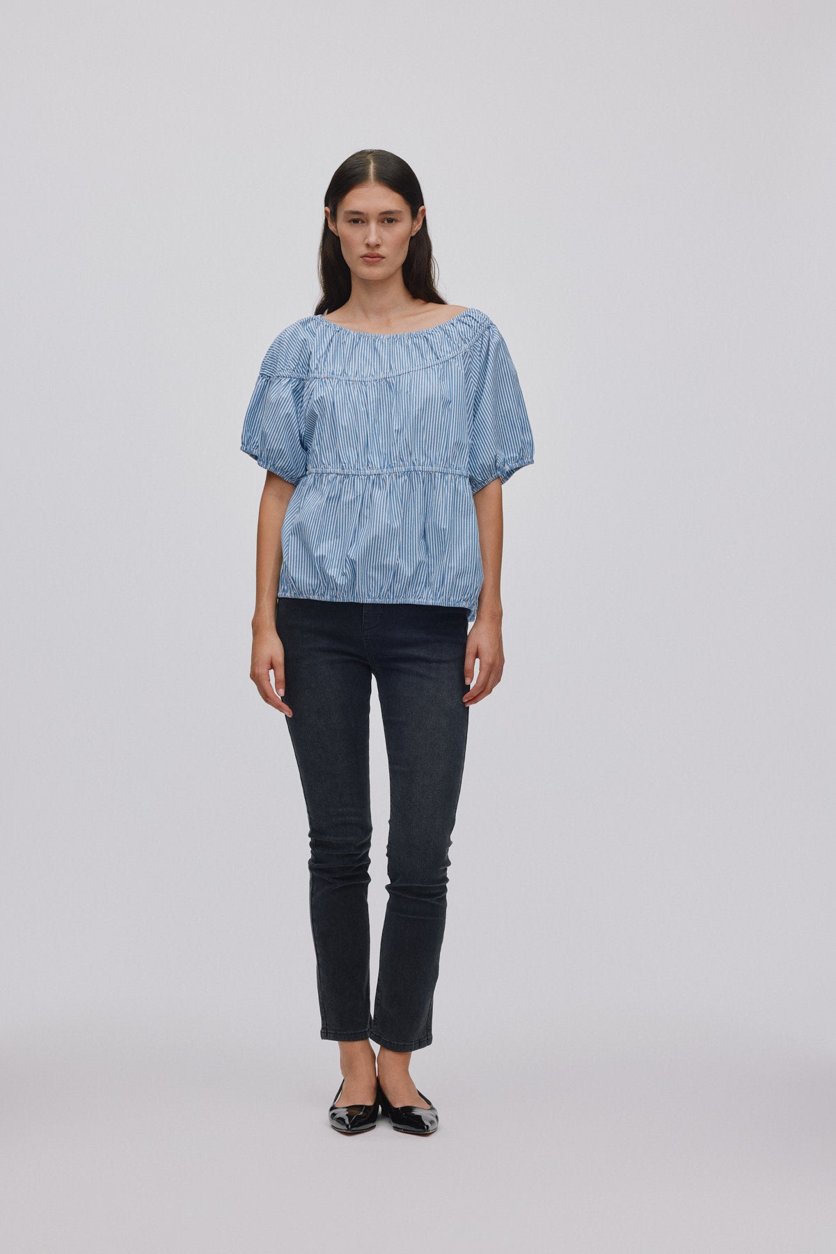 Lotte - Quilt stripe elasticated top I Blue white stripe 1 - Rabens Saloner - DK