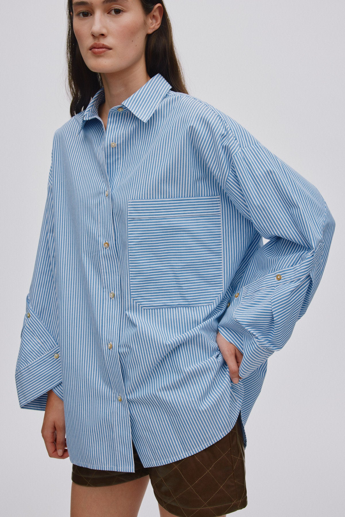 Bobbies - Quilt stripe oversize shirt I Blue white stripe 4 - Rabens Saloner - DK
