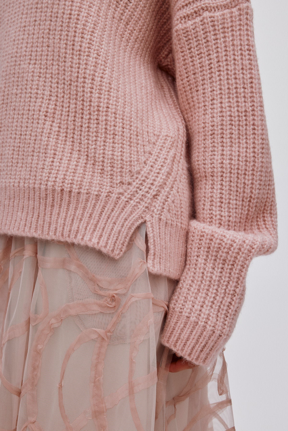 Hifa - Open knit cosy sweater I Pale pink 5 - Rabens Saloner - DK