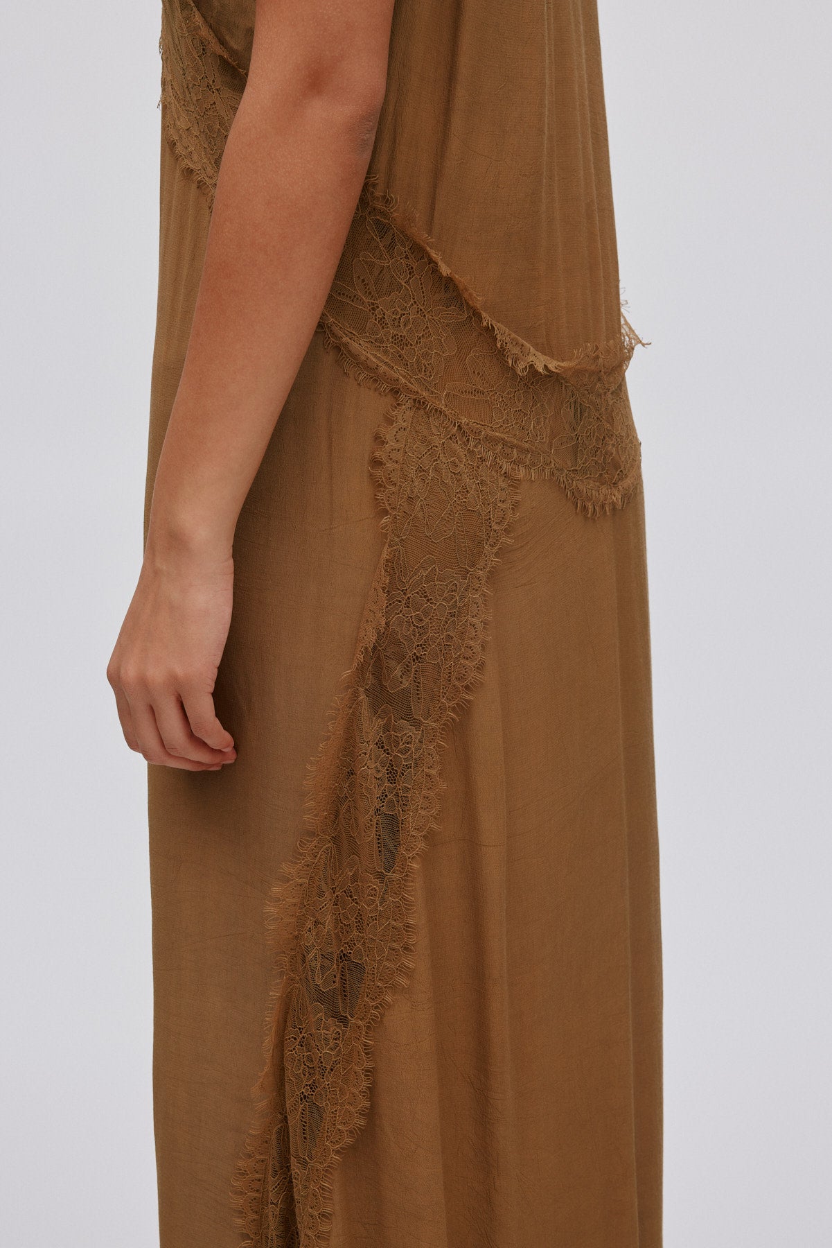 Lilou - Sheer lace panelled dress I Hazelnut 4 - Rabens Saloner - DK