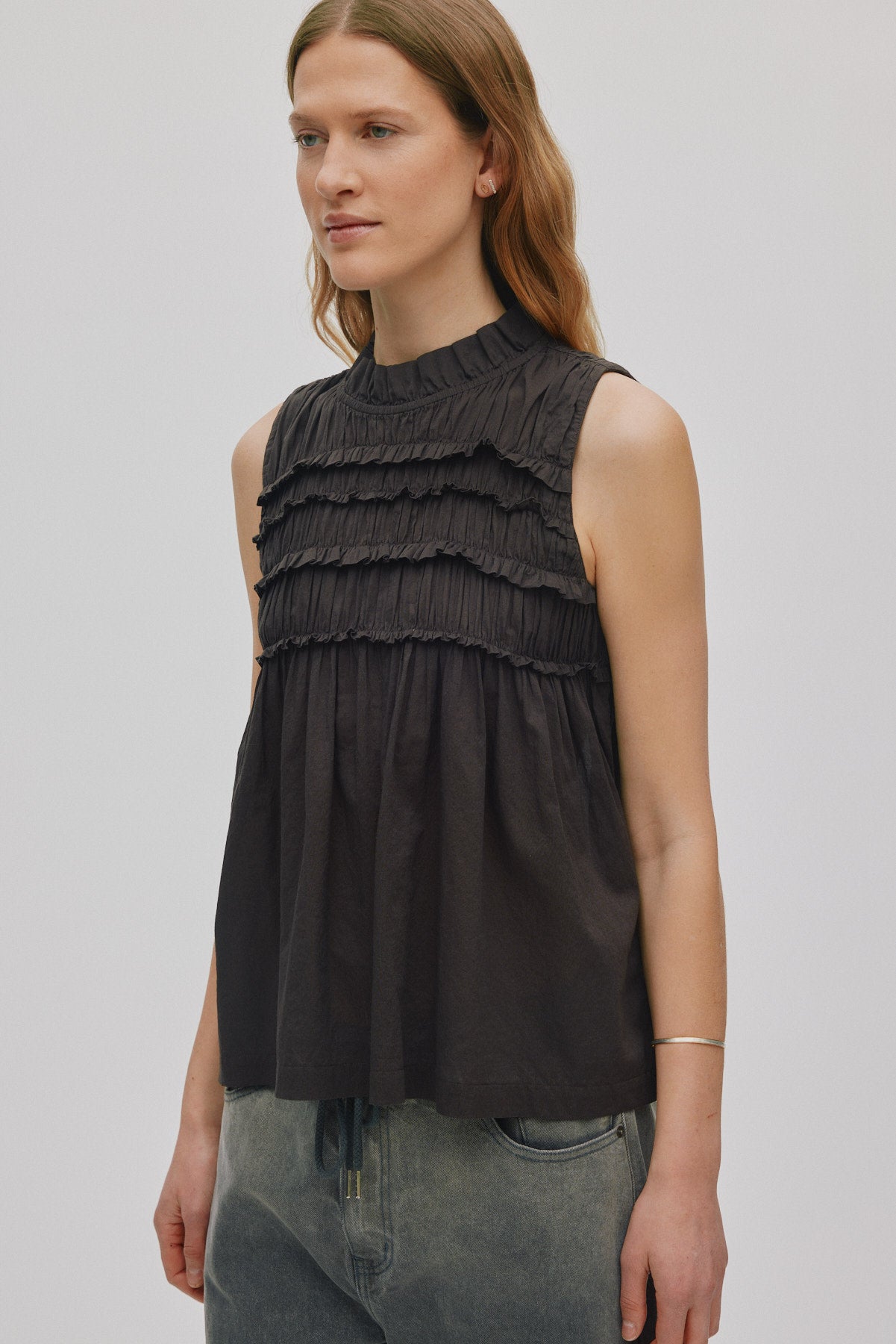 Pia - Voile frill halter top I Liquorice 3 - Rabens Saloner - DK