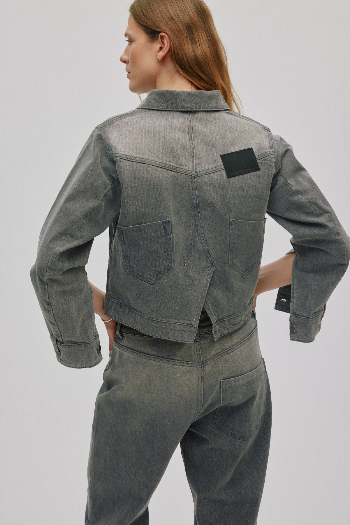 Janny - Grey denim jacket I Washed grey 4 - Rabens Saloner - DK