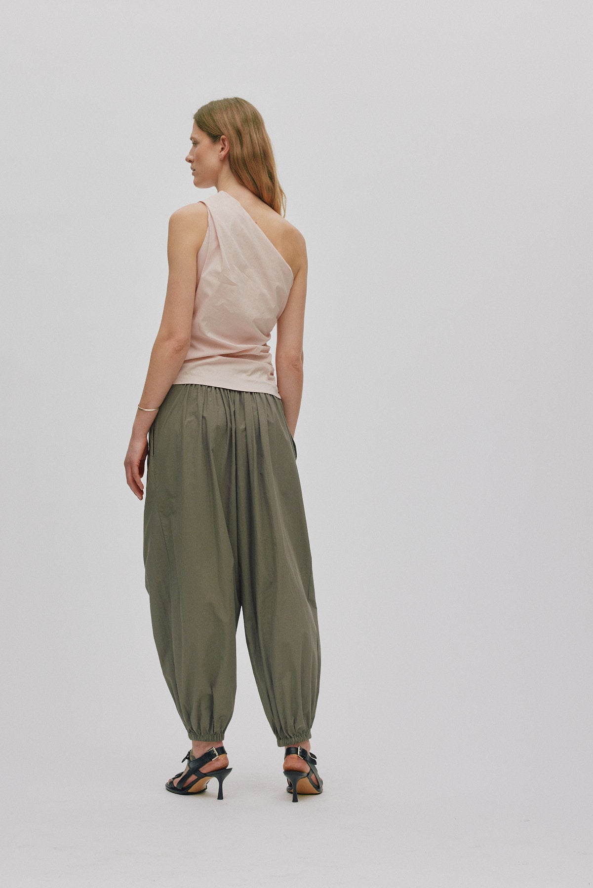 Mirha - Papery one shoulder top I Powder 3 - Rabens Saloner - DK