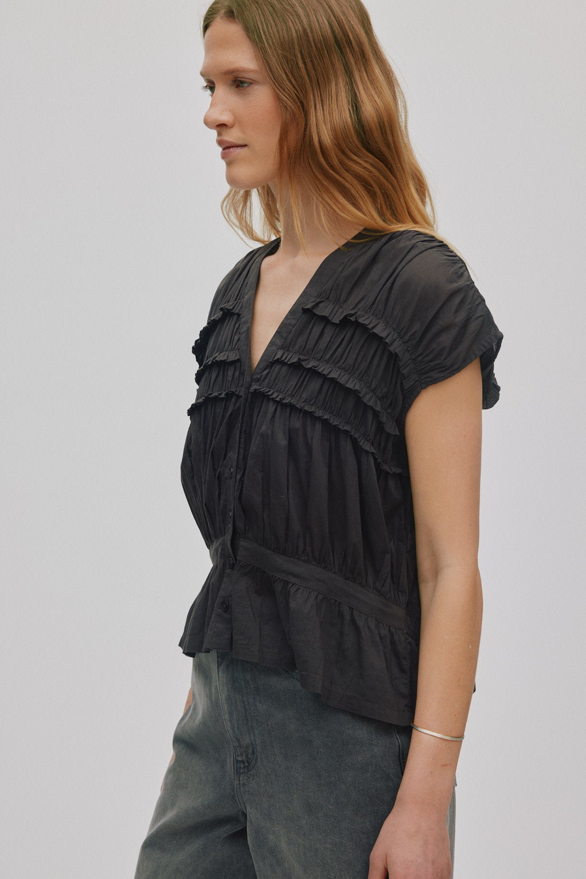 Elenor - Voile frill top I Liquorice 3 - Rabens Saloner - DK
