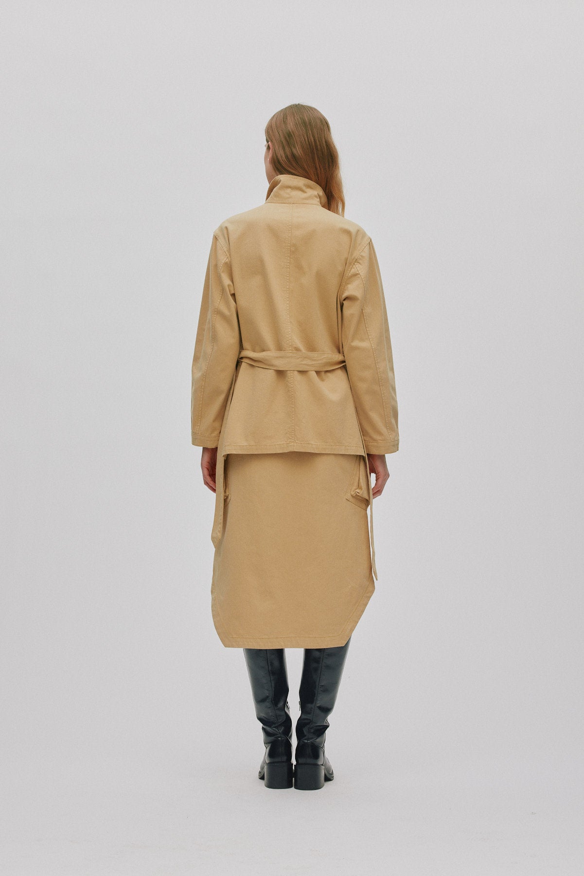 Sienna - Texture canvas belted jacket I Sand 2 - Rabens Saloner - DK