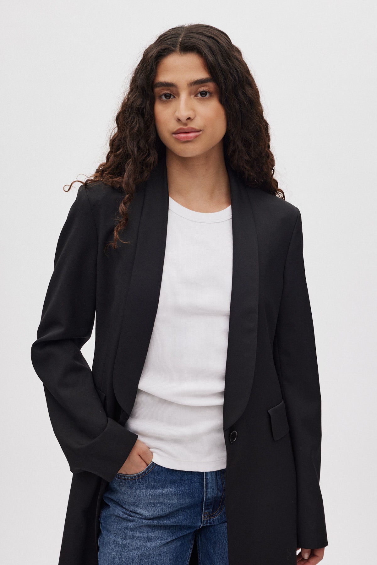 Talma - Smooth tailoring long jacket I Black 4 - Rabens Saloner - DK