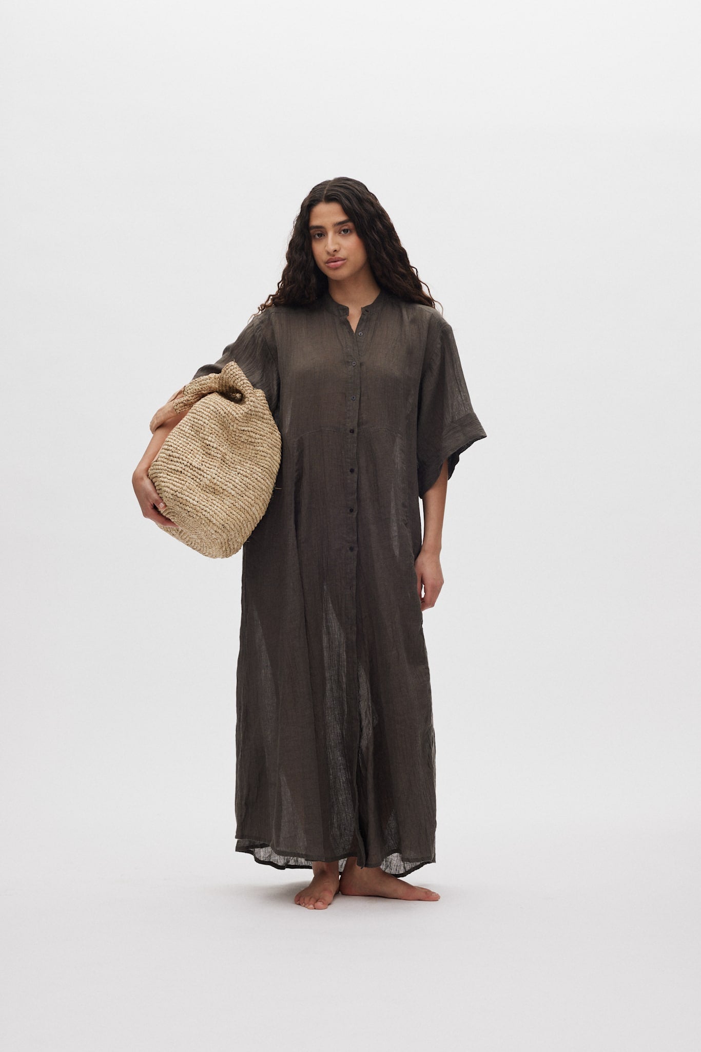 Susi - Crinkled long kaftan I Faded black 3 - Rabens Saloner - DK