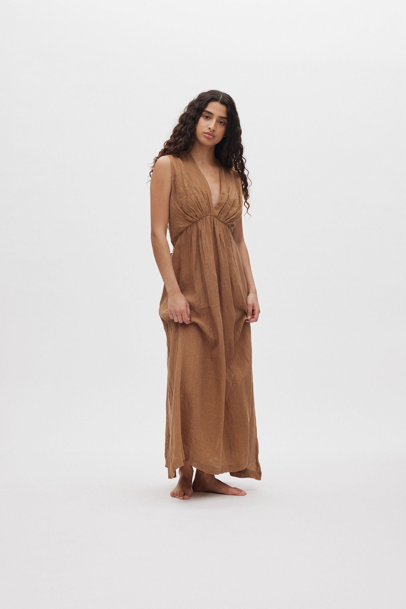 Kimber - Crinkled dress I Walnut 4 - Rabens Saloner - DK