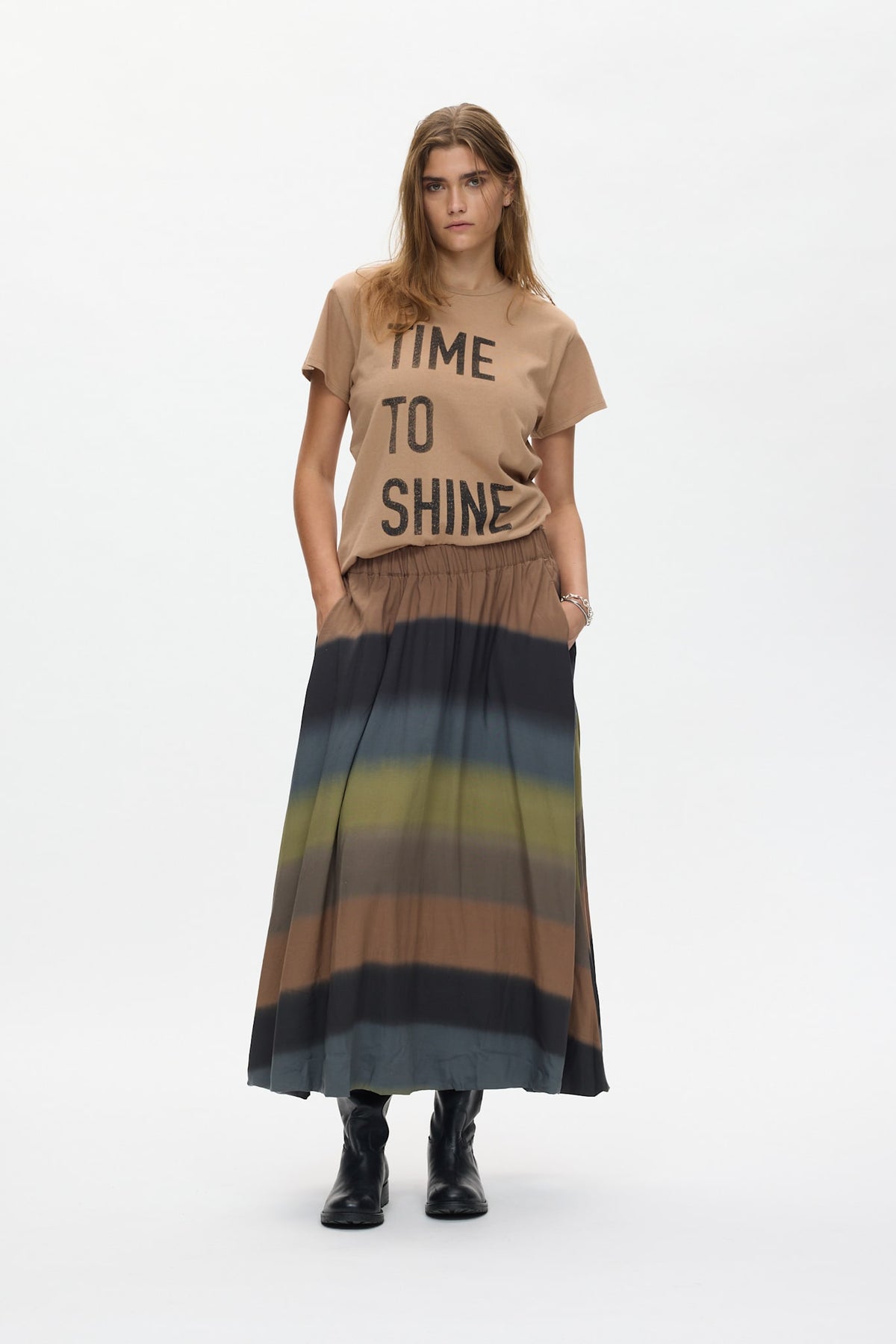 Ambla - Time to shine t-shirt I Tobacco 4 - Rabens Saloner - DK