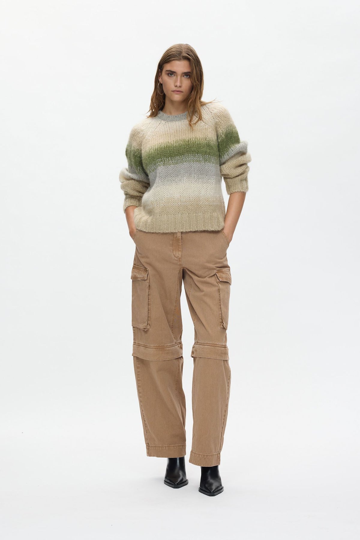 Jasmin - Blurred yarn boxy sweater I Light camel combo 1 - Rabens Saloner - DK
