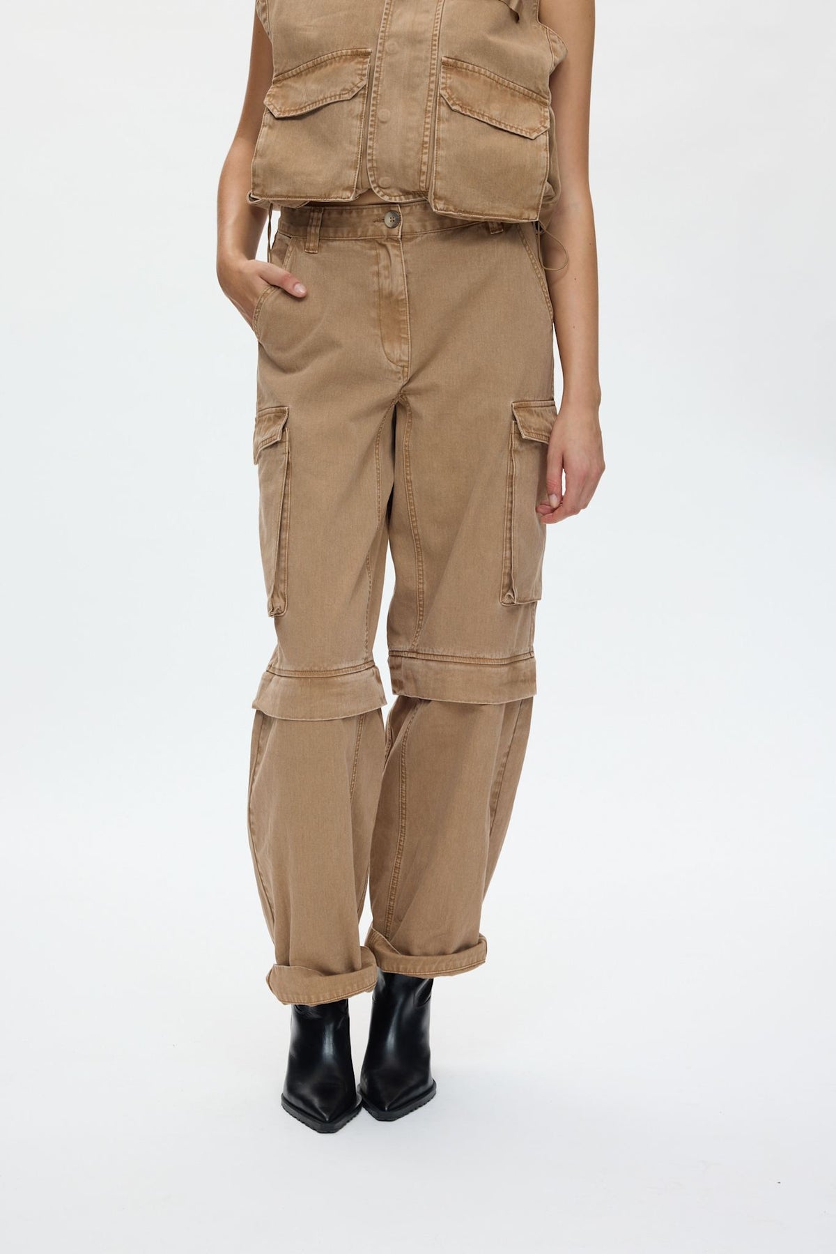 Frema - Canvas cargo pants I Washed tobacco 2 - Rabens Saloner - DK