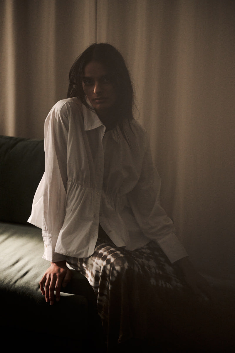 Sophie - Poplin puffed hem shirt I White 9 - Rabens Saloner - DK