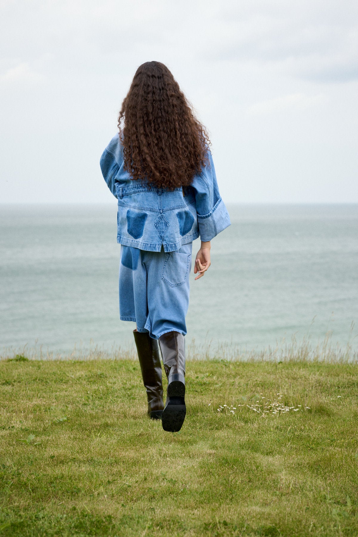 Raha - Light denim wide shorts I Light washed denim 11 - Rabens Saloner - DK