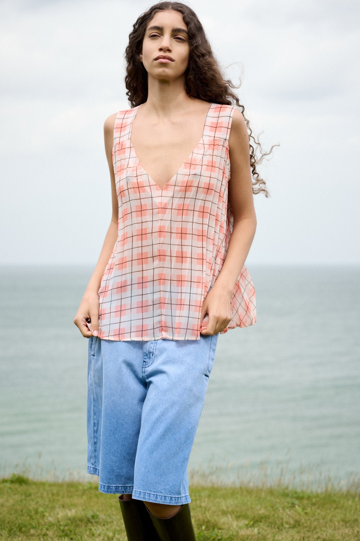 Raha - Light denim wide shorts I Light washed denim 11 - Rabens Saloner - DK