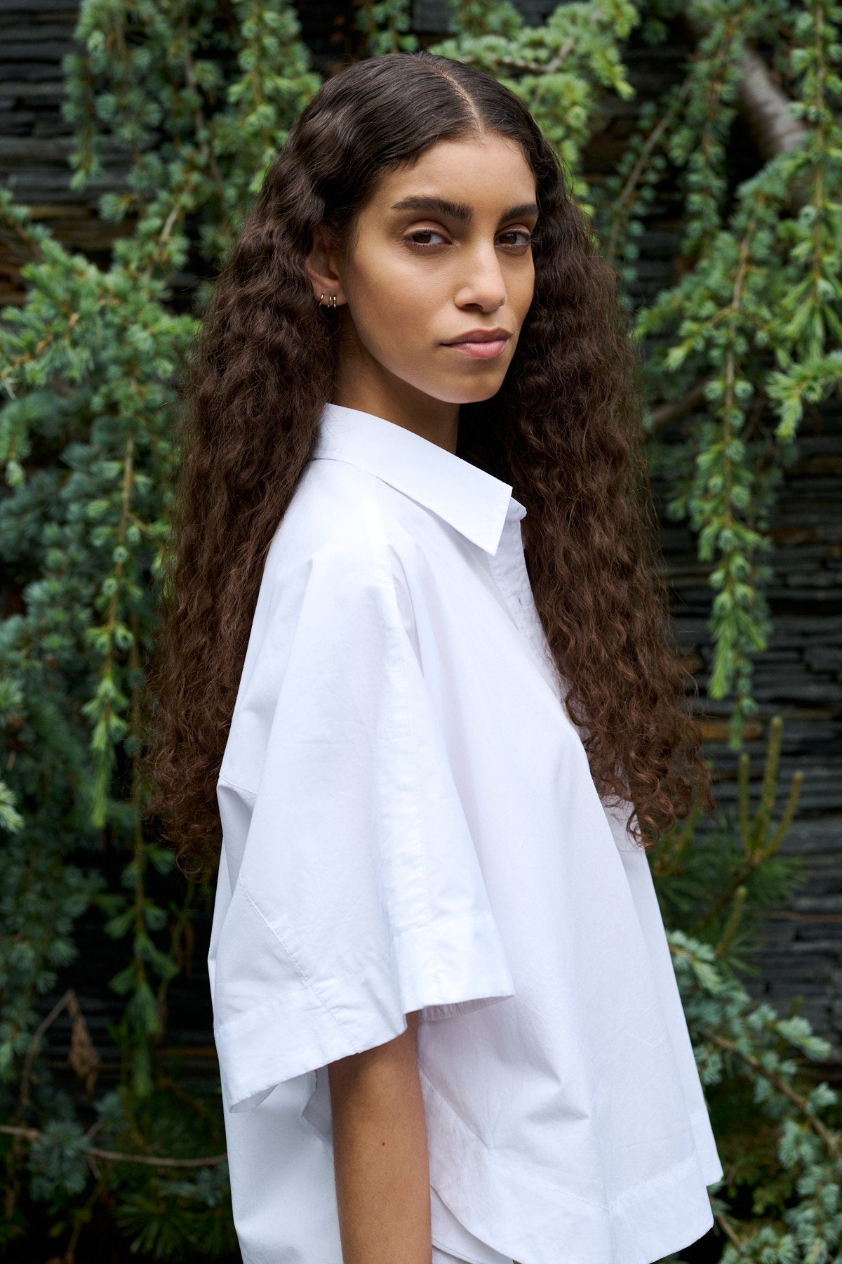 Berte - Poplin curved hem shirt I White 6 - Rabens Saloner - DK