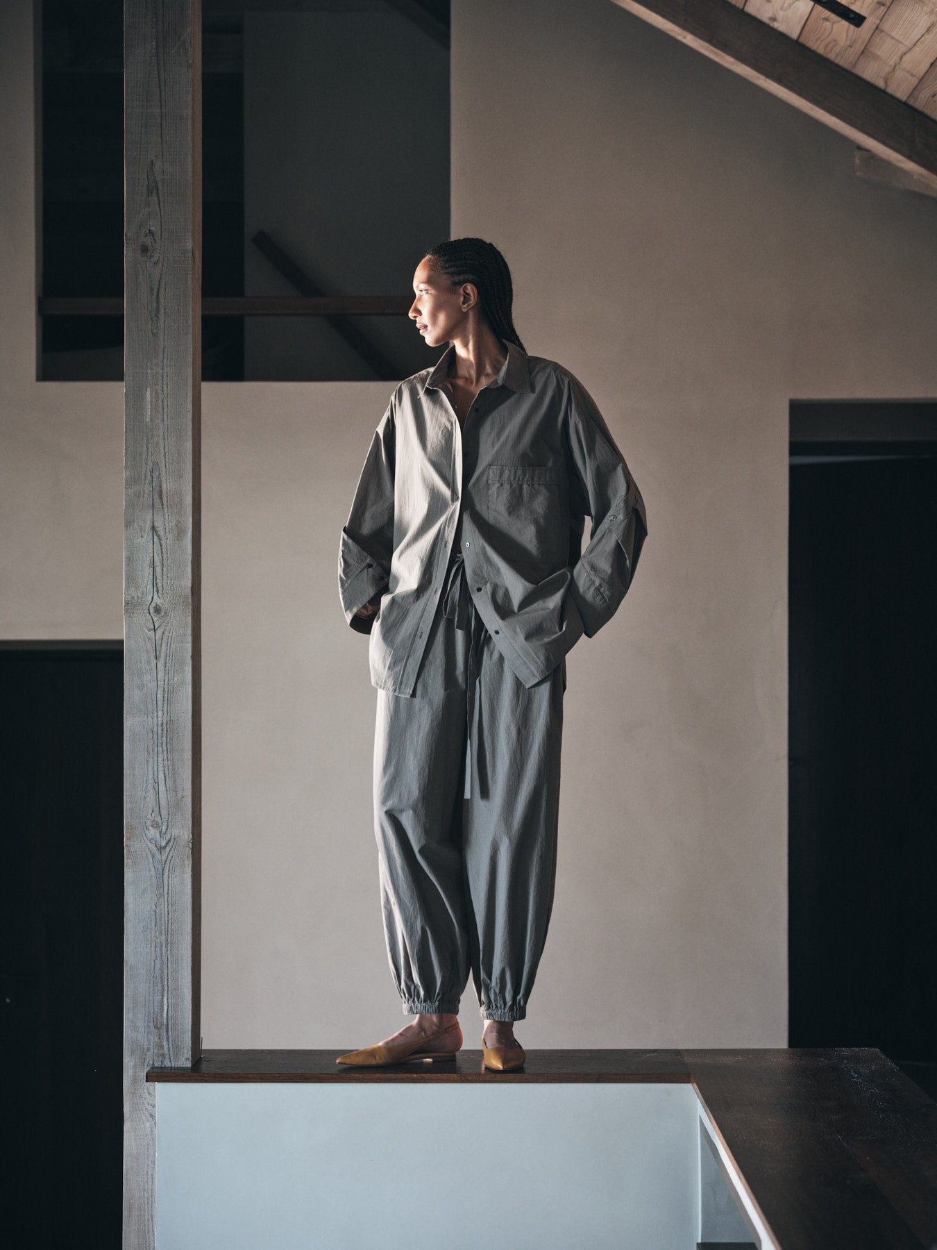 Iridi - Poplin gathered pants I Asphalt 5 - Rabens Saloner - DK