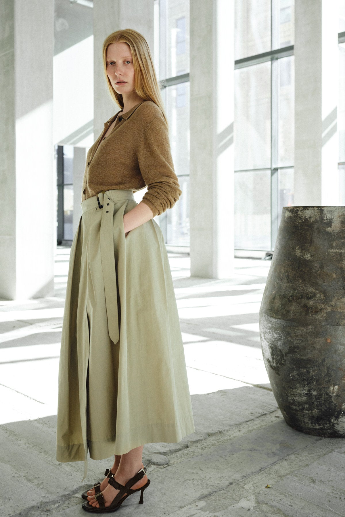 Esila - Weightless wrap skirt I Dark chalk 7 - Rabens Saloner - DK