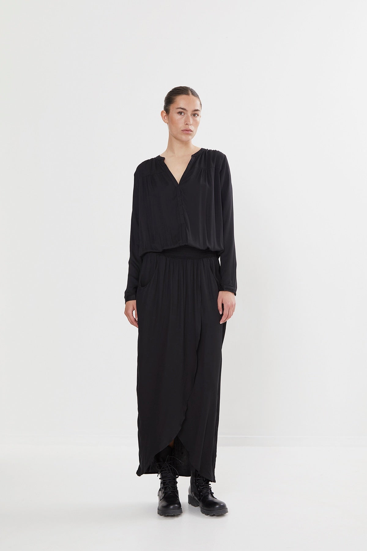 PreLoved Vera - Solid wrap over dress L/S I Black - XS 3 - Rabens Saloner - DK