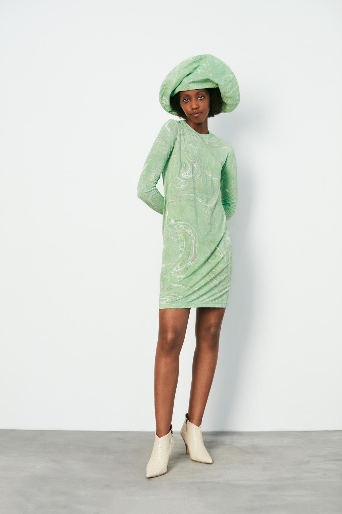 PreLoved Janna - Seaweed swirl short tube dress - M 2 - Rabens Saloner - DK