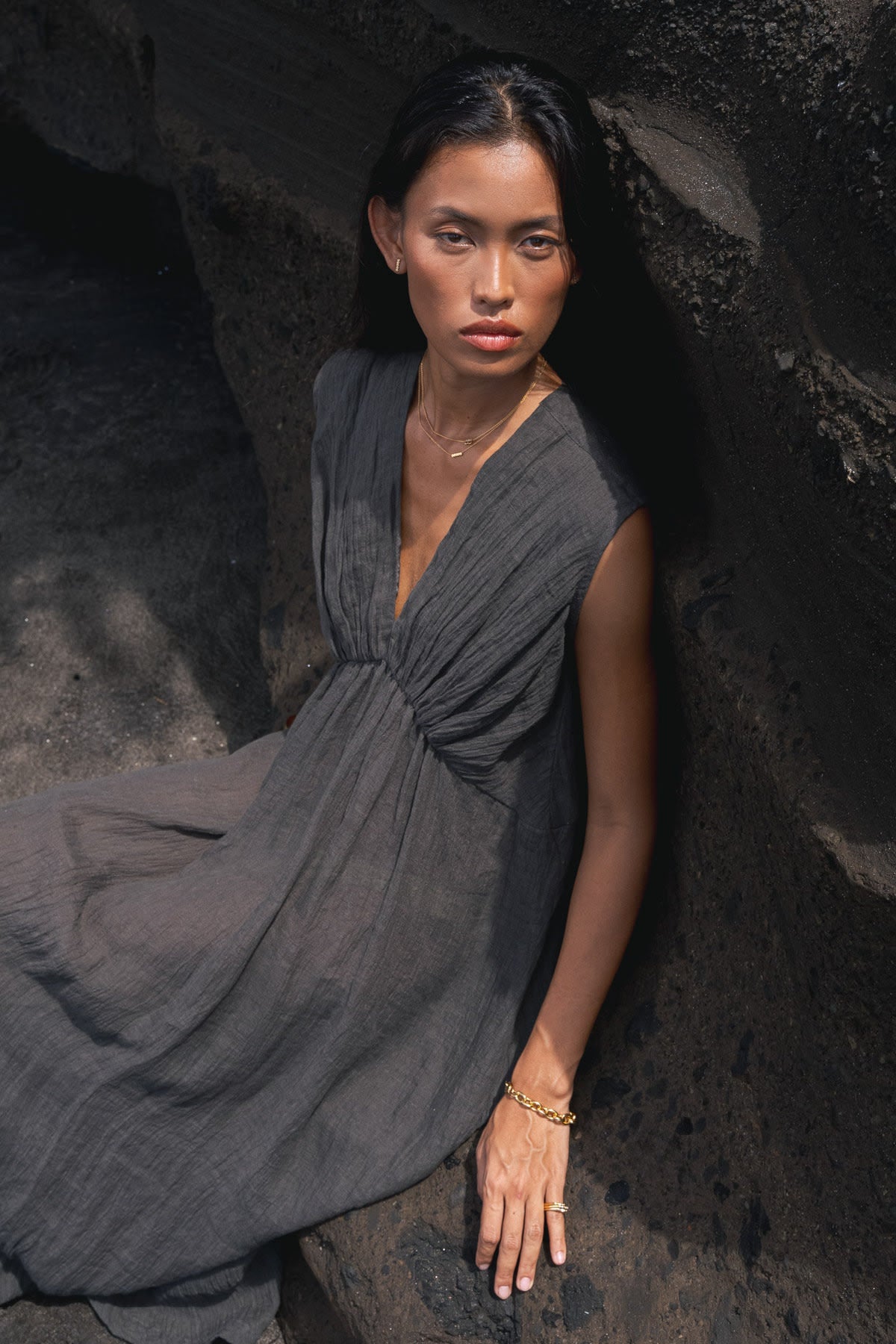 Kimber - Crinkled dress I Faded black 2 - Rabens Saloner - DK