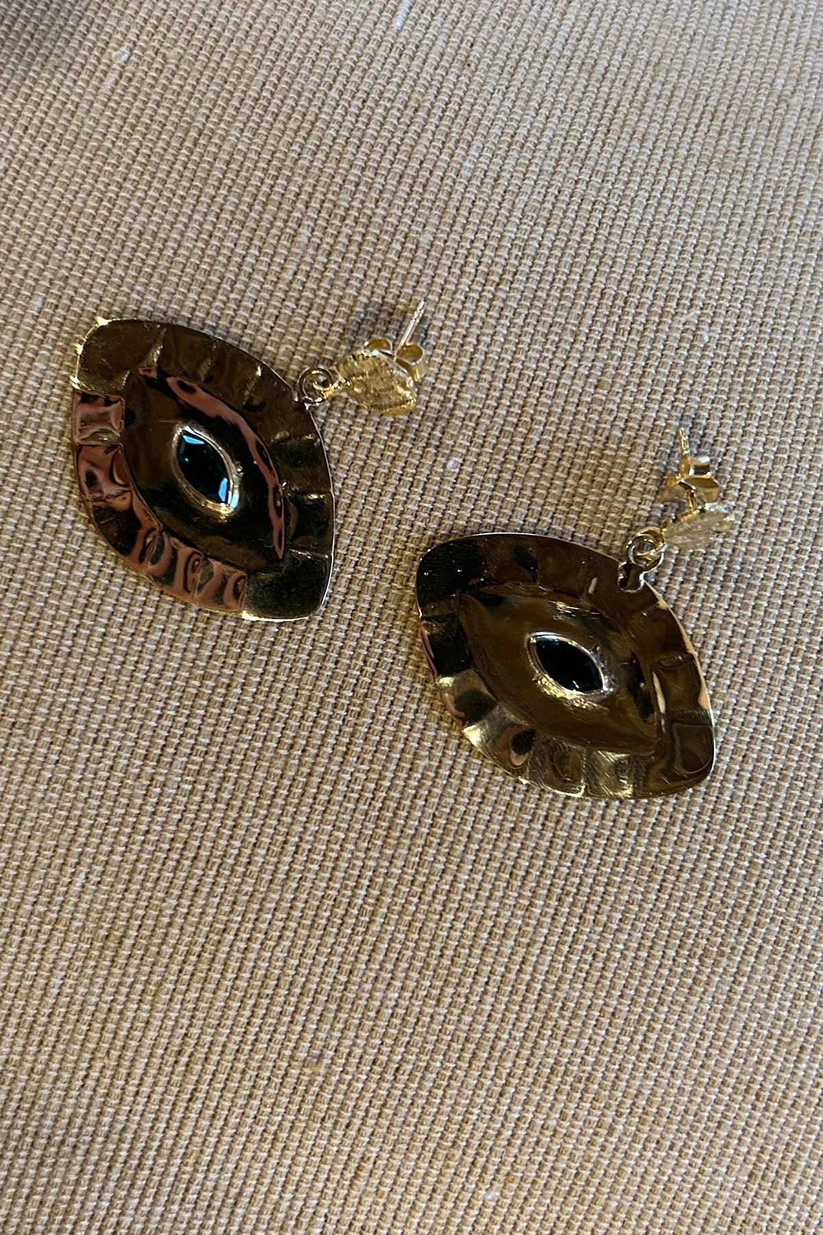 Giant Eye Earring - Nafsu I Gold 3 - Rabens Saloner - DK
