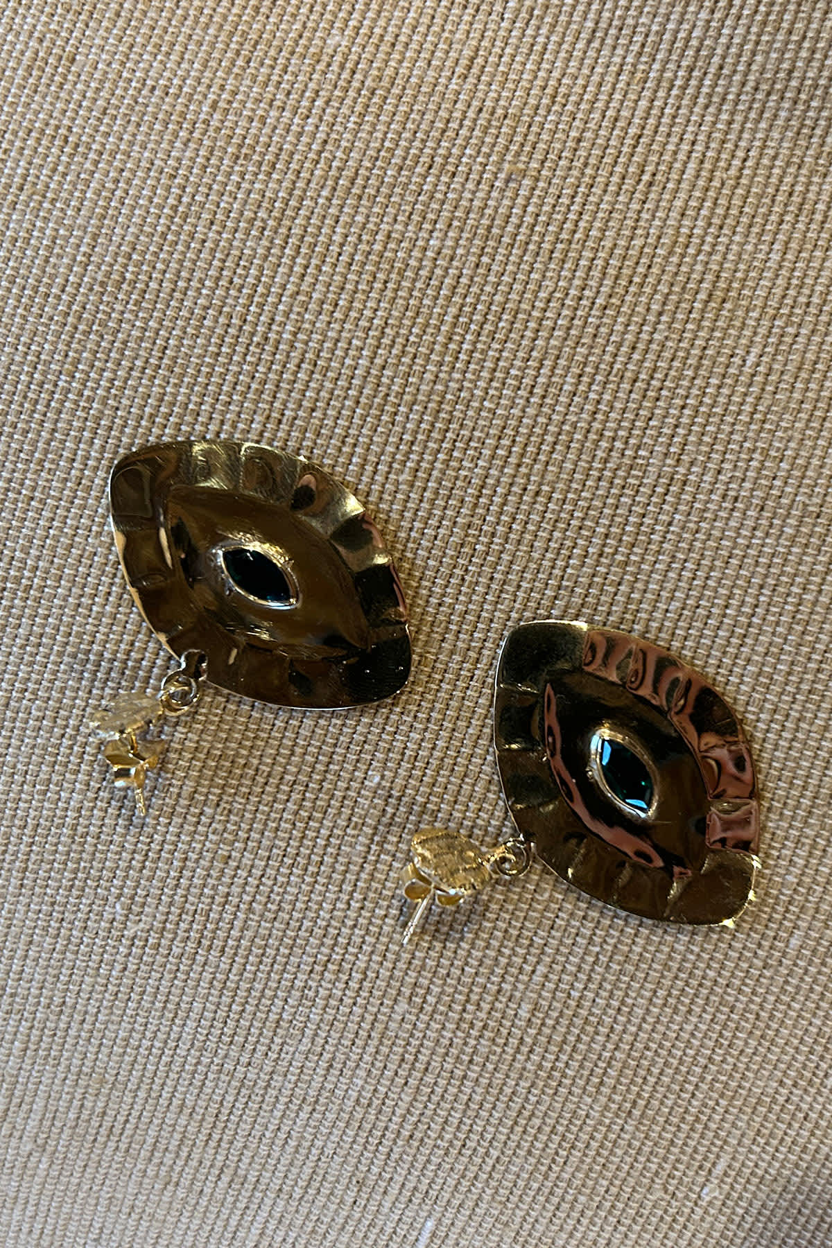 Giant Eye Earring - Nafsu I Gold 3 - Rabens Saloner - DK