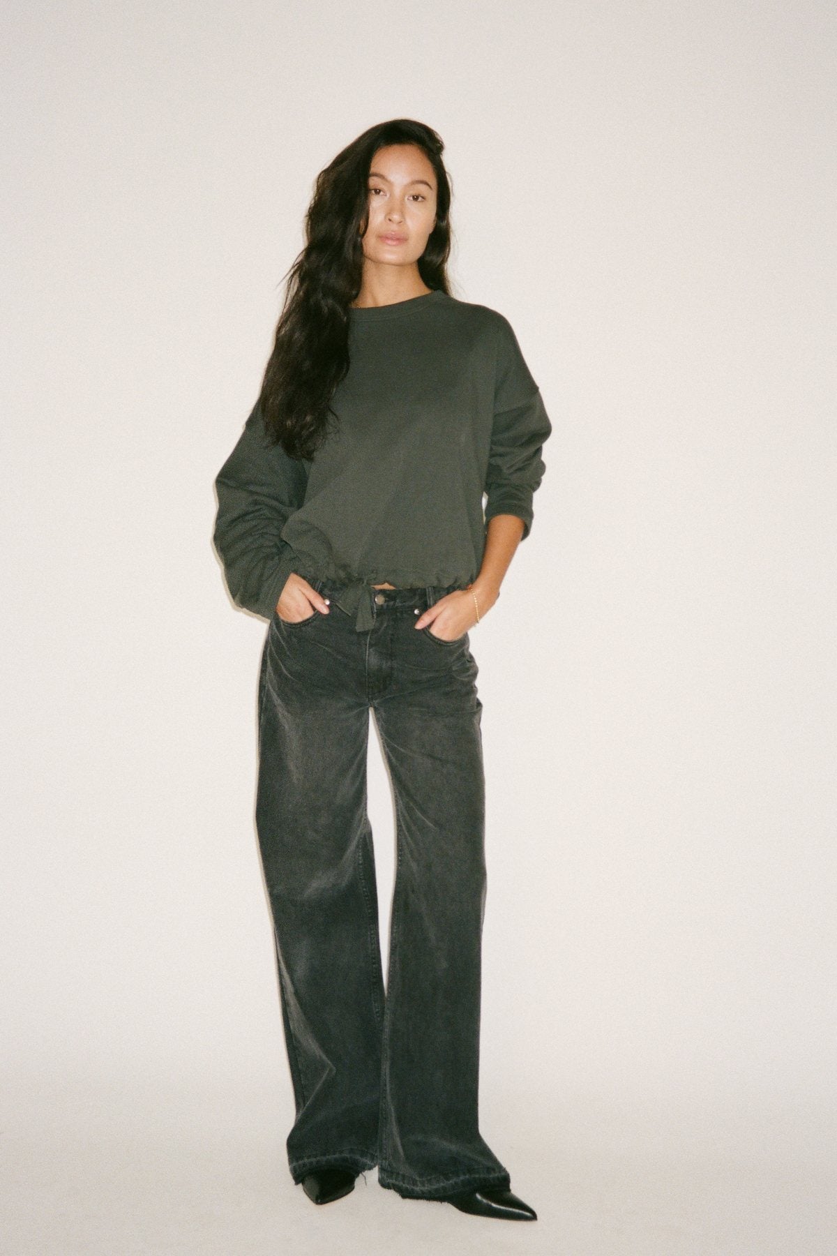 Sheela - Sweat drawstring top I Faded black 2 - Rabens Saloner - DK