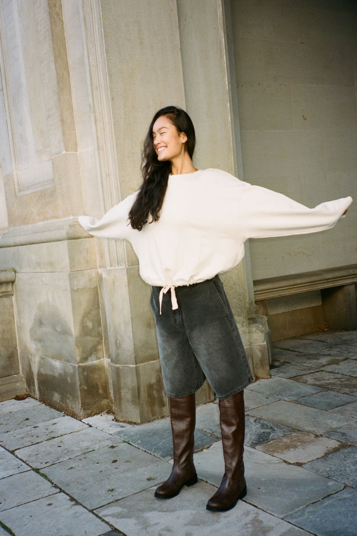 Sheela - Sweat drawstring top I Oyster 8 - Rabens Saloner - DK