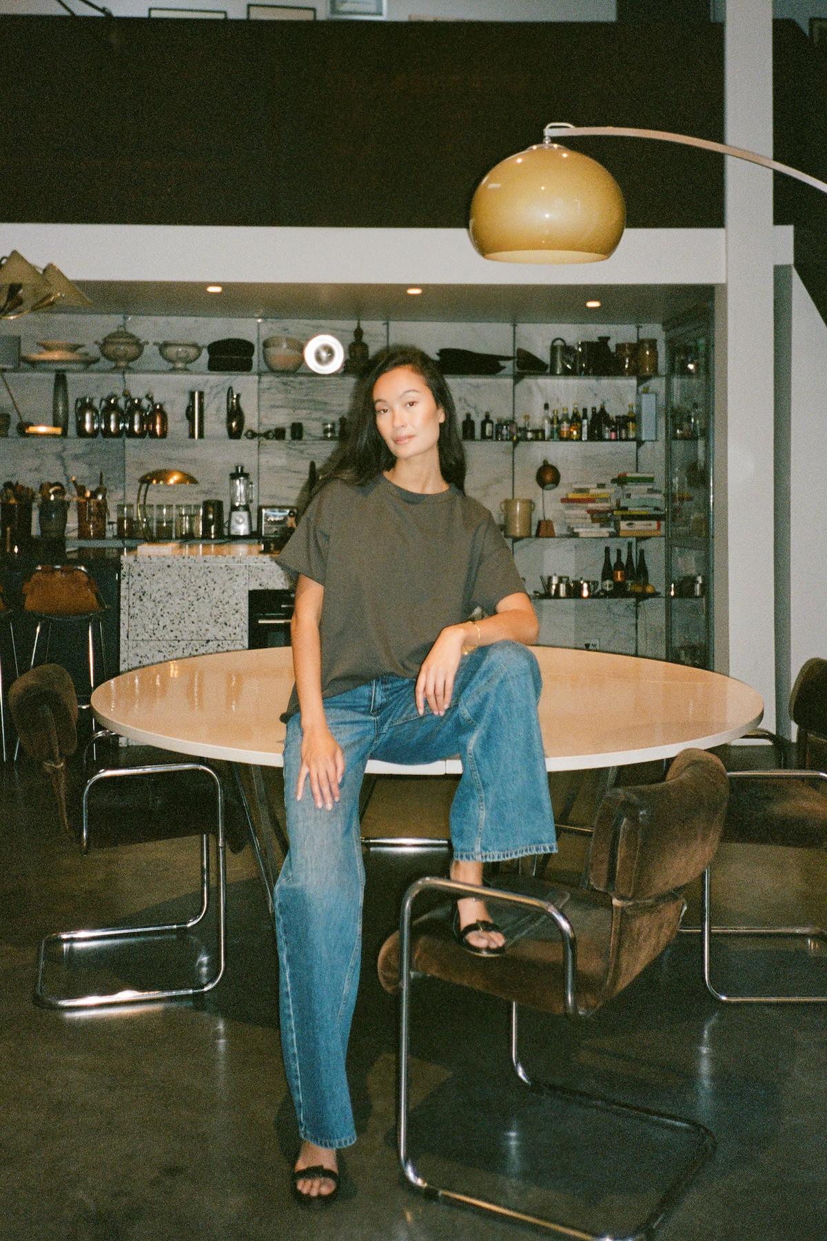 Margot - Light stretch cropped t-shirt I Faded black 2 - Rabens Saloner - DK