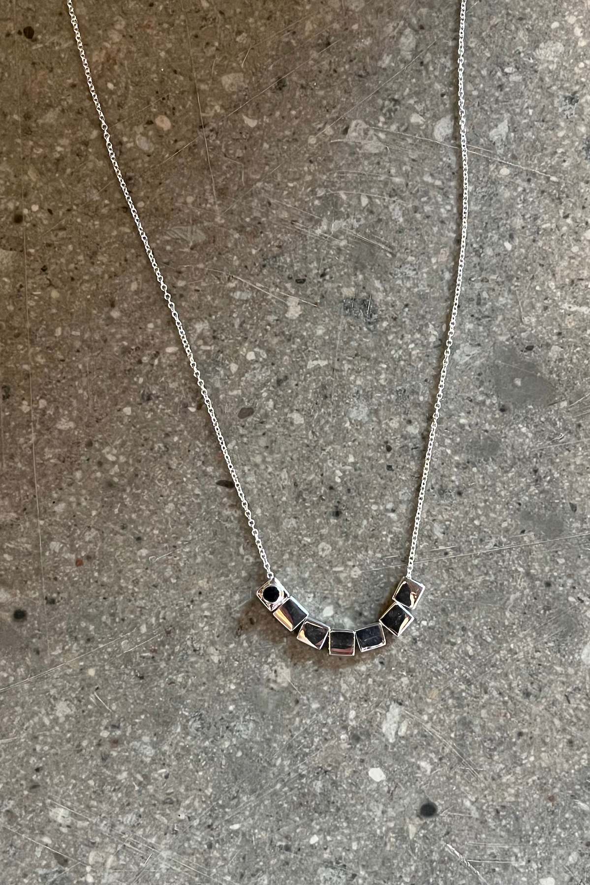 Nafsu - Silver Square Beads Necklace I Silver 1 - Rabens Saloner - DK