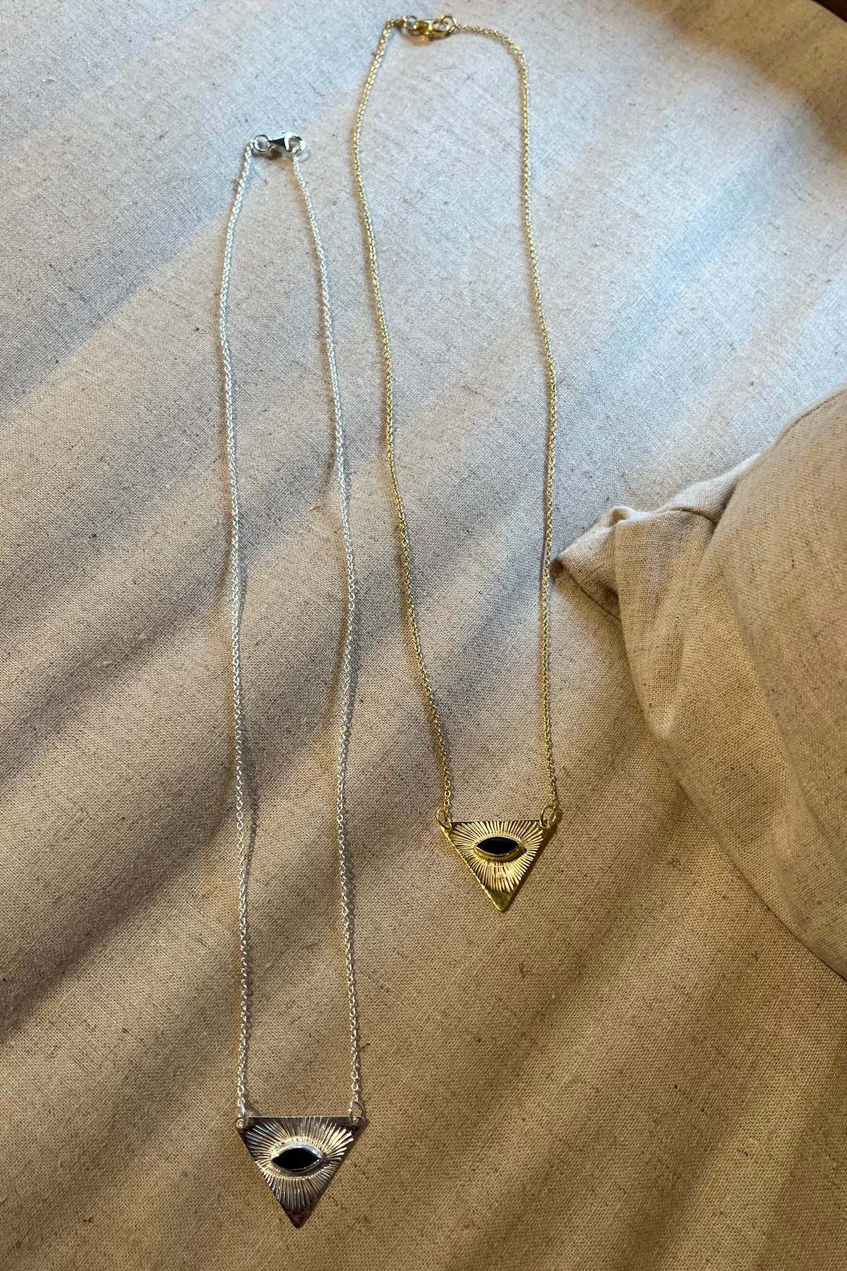 Chain w/ Triangle Eye Pendant - Nafsu I Silver Silver 0/S 3 - Rabens Saloner - DK