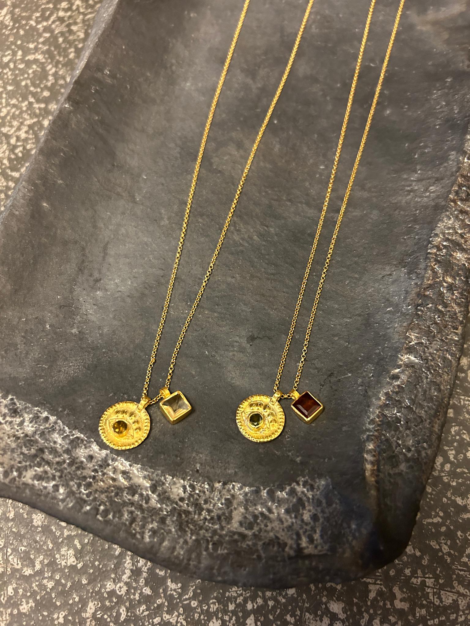 Nafsu - Necklace w/eye and square pendant I Bright combo 2 - Rabens Saloner - DK