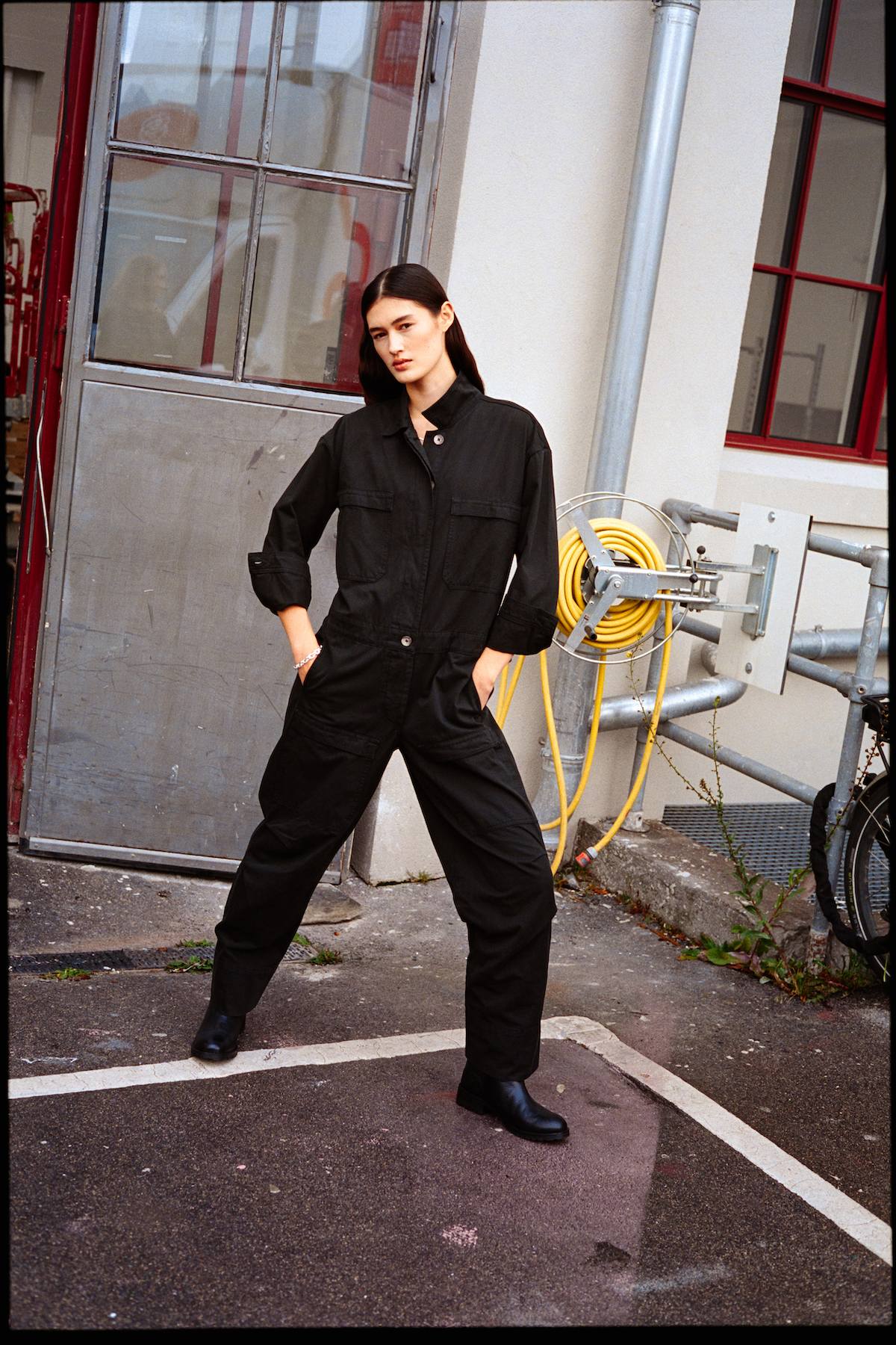 Jozette - Canvas light jumpsuit I Faded black 3 - Rabens Saloner - DK