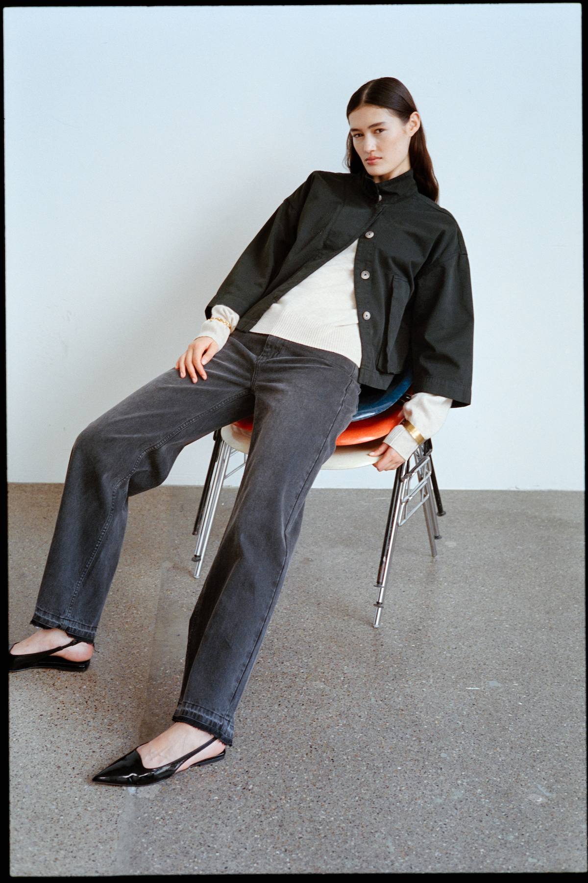 Fellini - Denim black straight pants I Washed black denim 12 - Rabens Saloner - DK