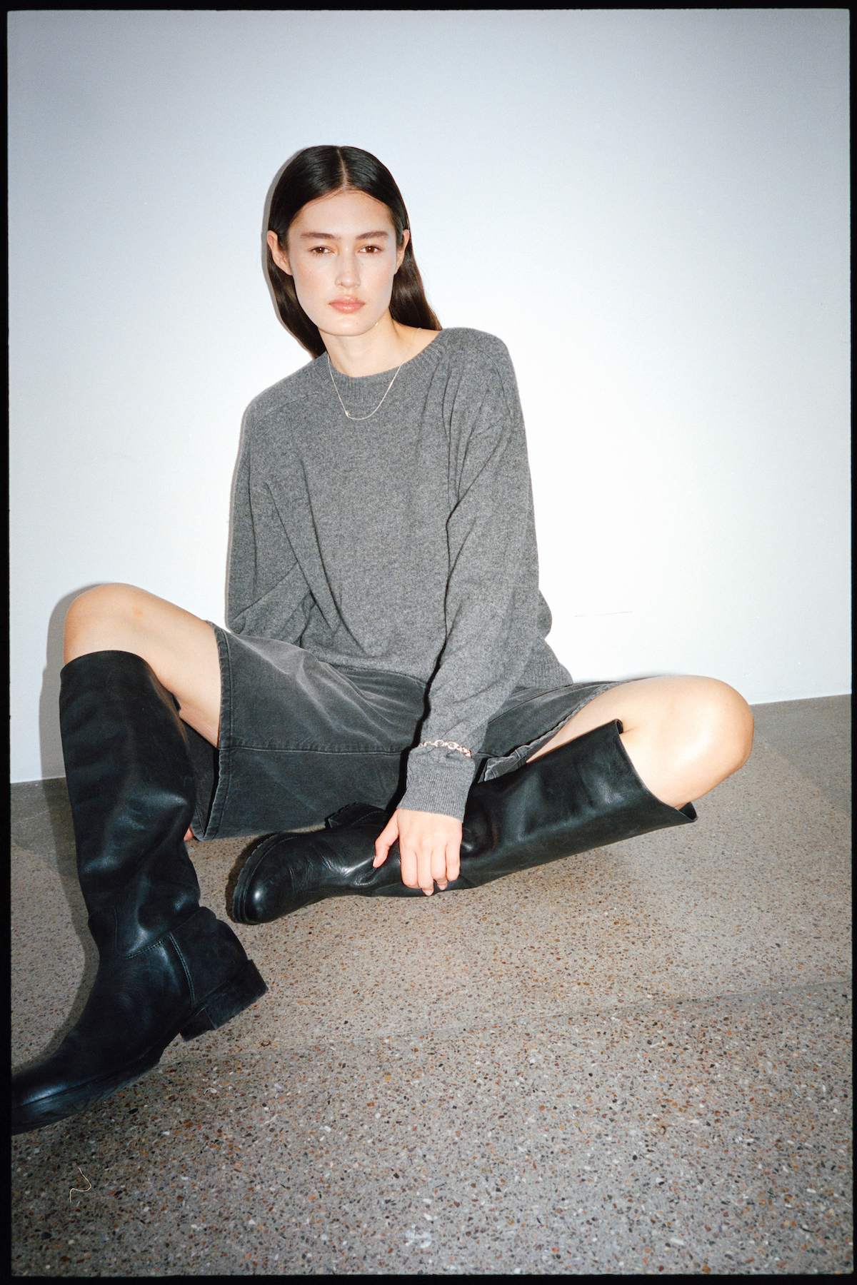 Dalani - Woolcash boxy sweater I Dark grey melange 3 - Rabens Saloner - DK