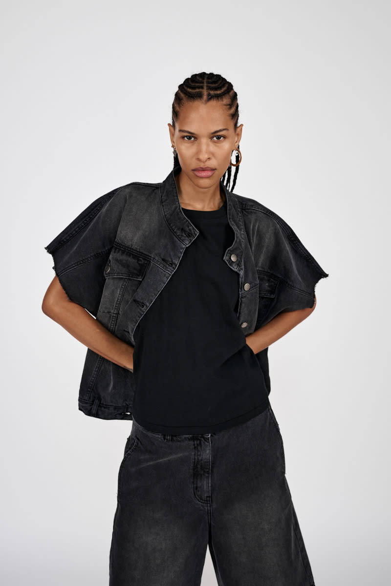 Mir - Denim vest jacket I Washed black denim 7 - Rabens Saloner - DK