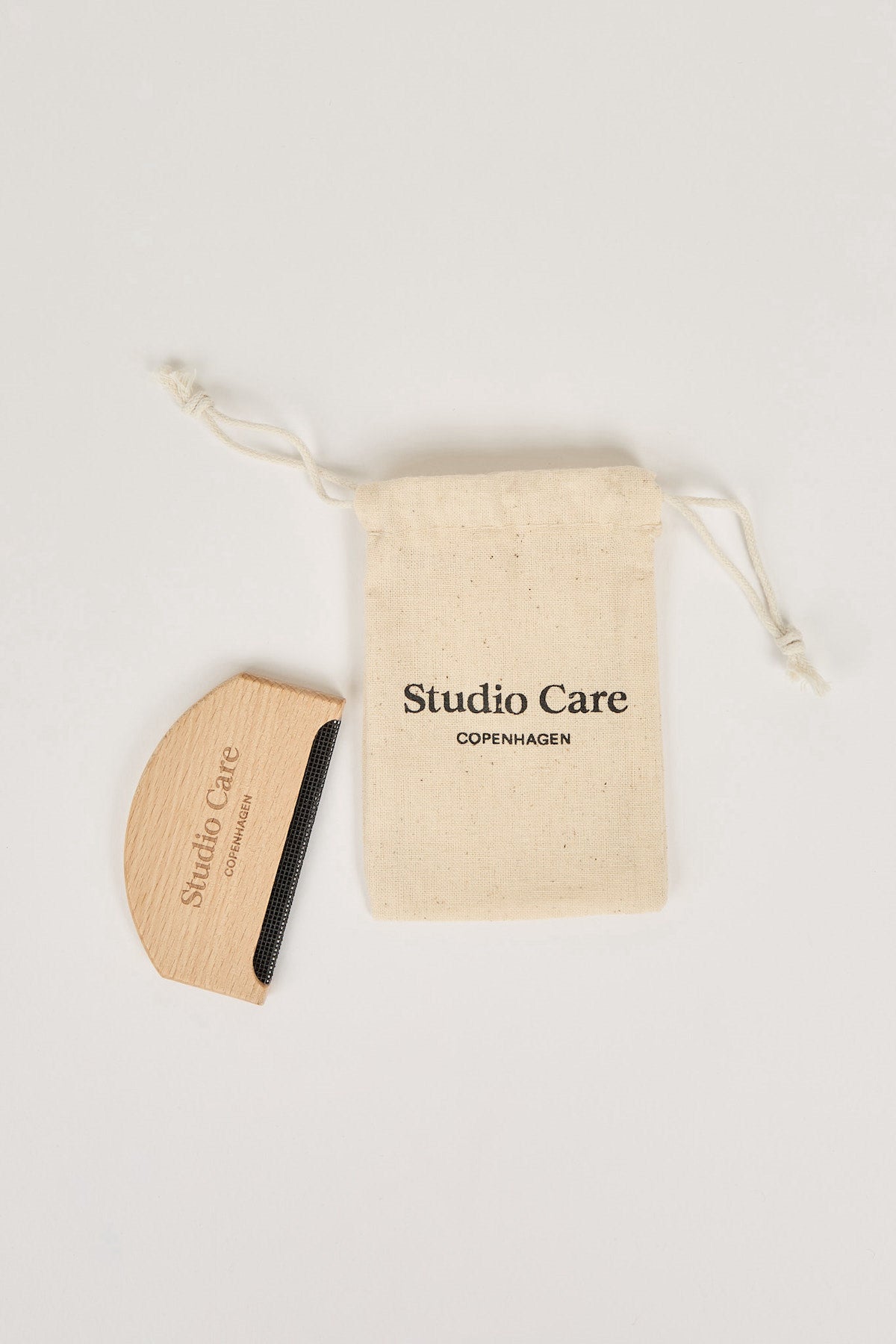 Wool Comb - Studio Care Copenhagen I O/S 1 - Rabens Saloner - DK