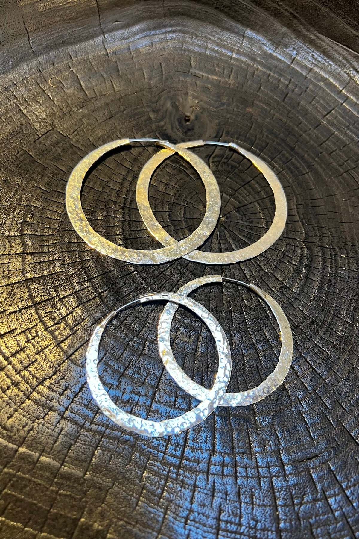 Nafsu - Silver hammered hoop L I Silver 4 - Rabens Saloner - DK