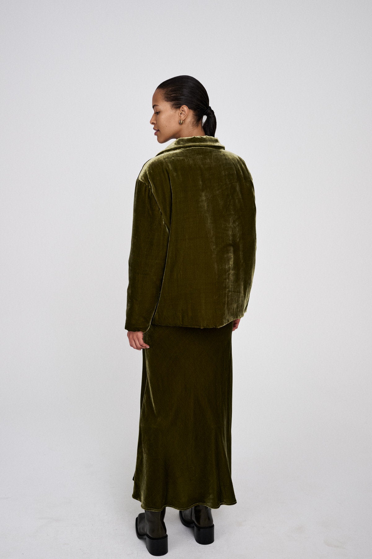 Santana - Velvet paded jacket I Olive 4 - Rabens Saloner - DK