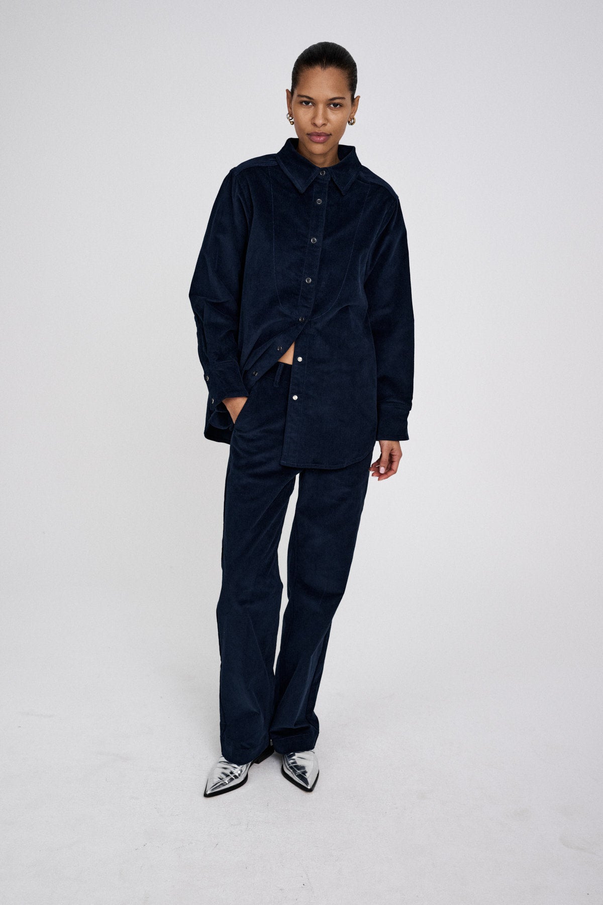 Paia - Baby corduroy shirt I Navy 3 - Rabens Saloner - DK