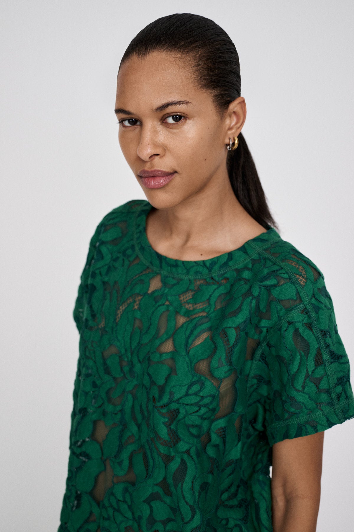 Enia - Orchid lace oversize t-shirt I Black 2 - Rabens Saloner - DK