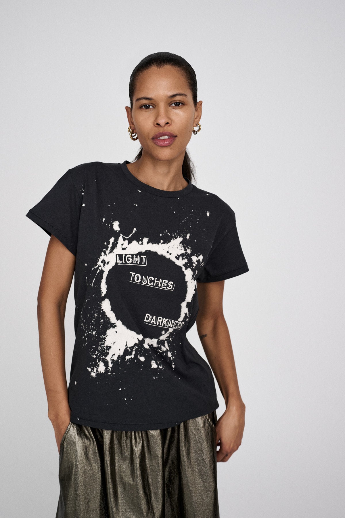 Ambla - Eclipsed print t-shirt I Faded black 1 - Rabens Saloner - DK