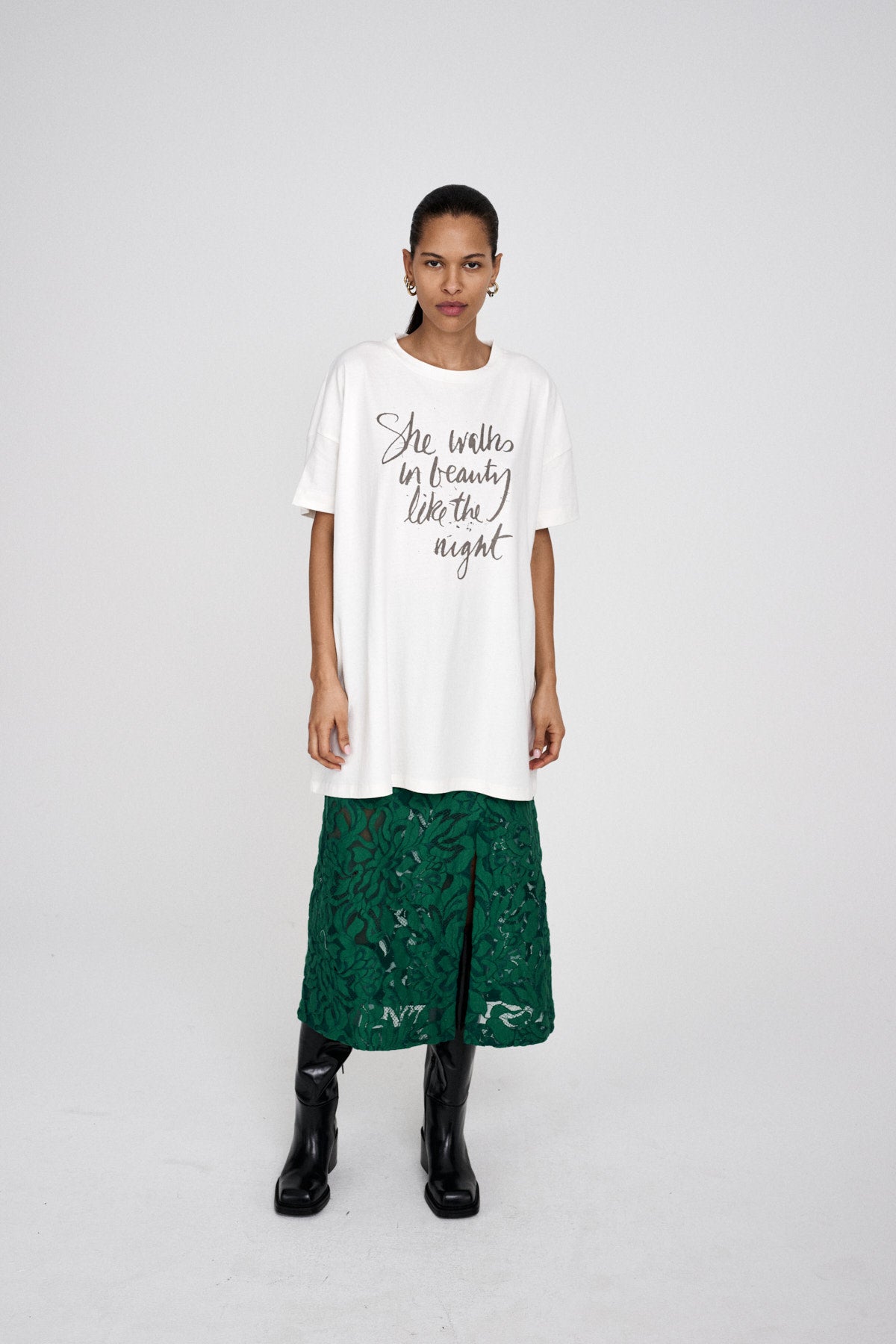 Dee - Poet oversize t-shirt I Faded black 3 - Rabens Saloner - DK