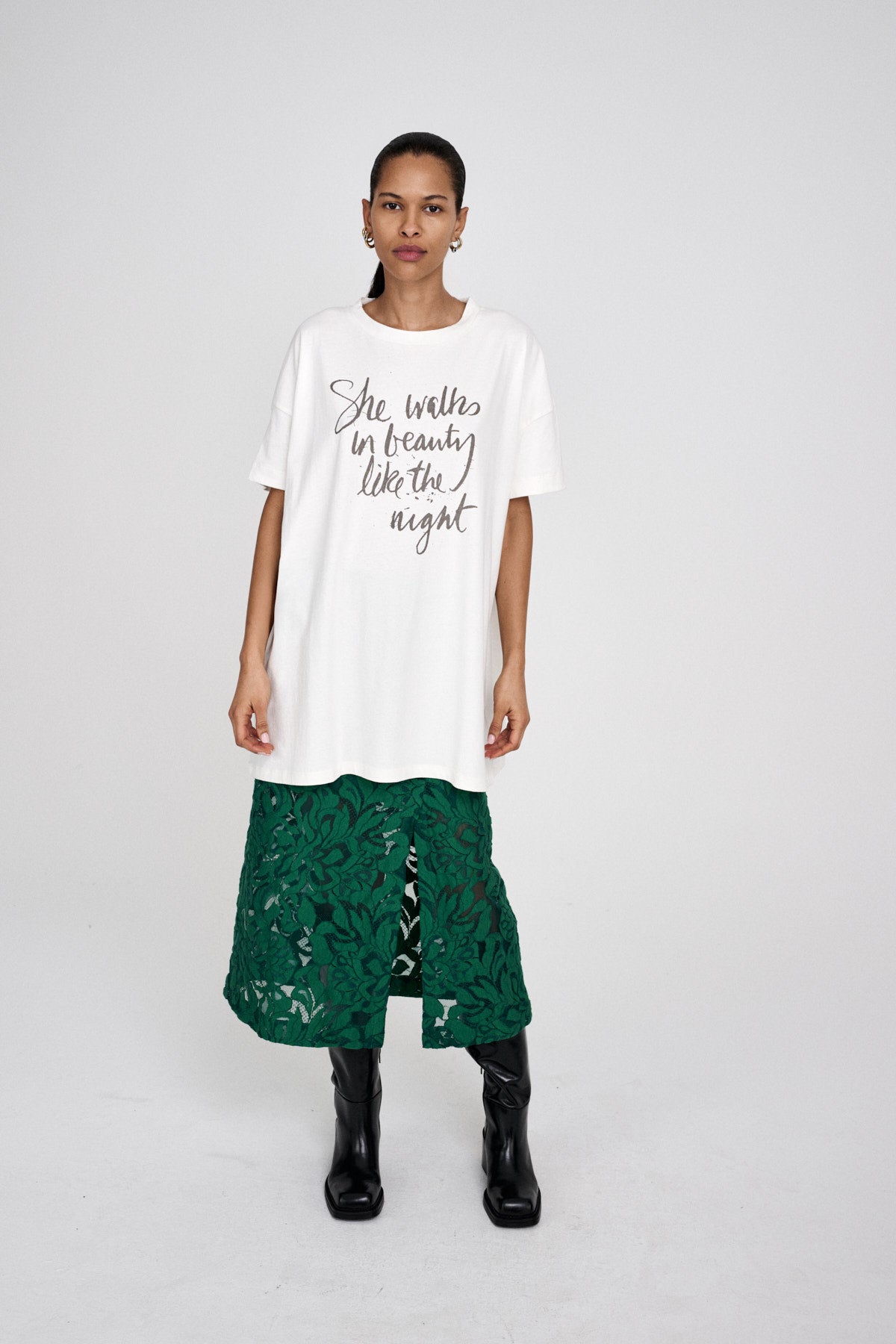 Dee - Poet oversize t-shirt I Faded black 4 - Rabens Saloner - DK