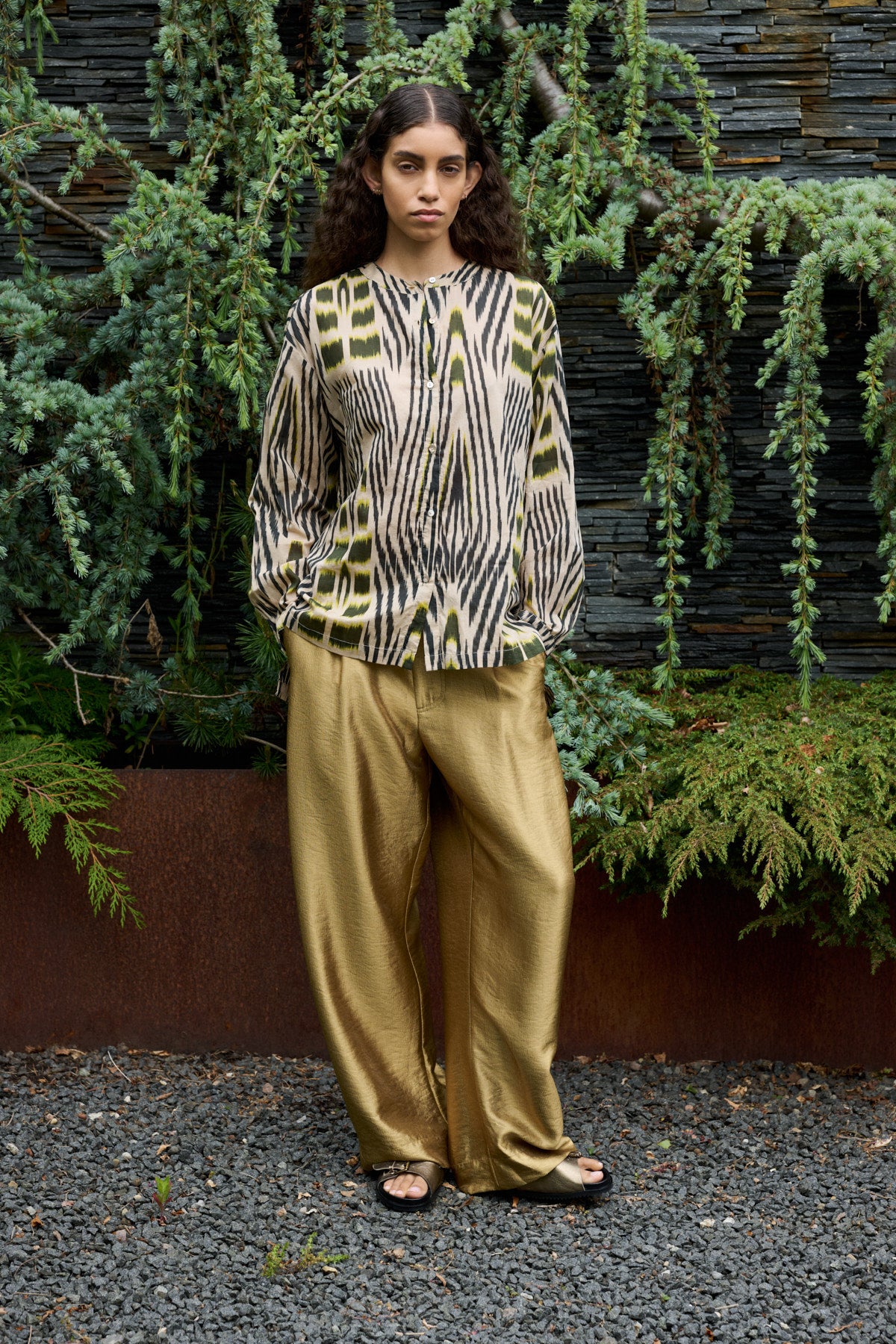 Sibyl - Ikat voile shirt I Forest pink sand 6 - Rabens Saloner - DK