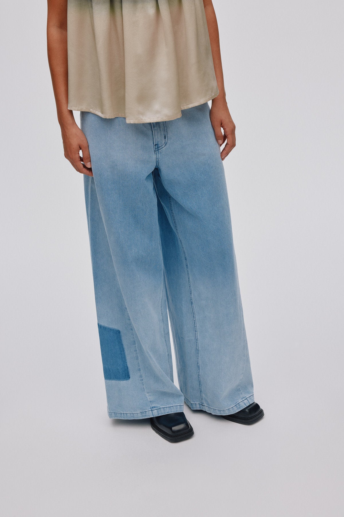Lane - Light denim wide leg pants I Light washed denim 5 - Rabens Saloner - DK