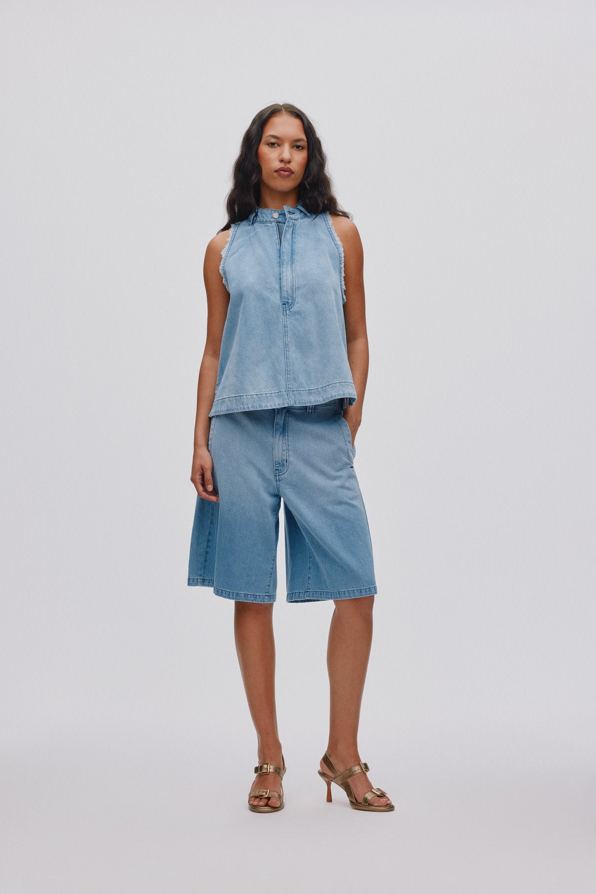 Raha - Light denim wide shorts I Light washed denim 1 - Rabens Saloner - DK