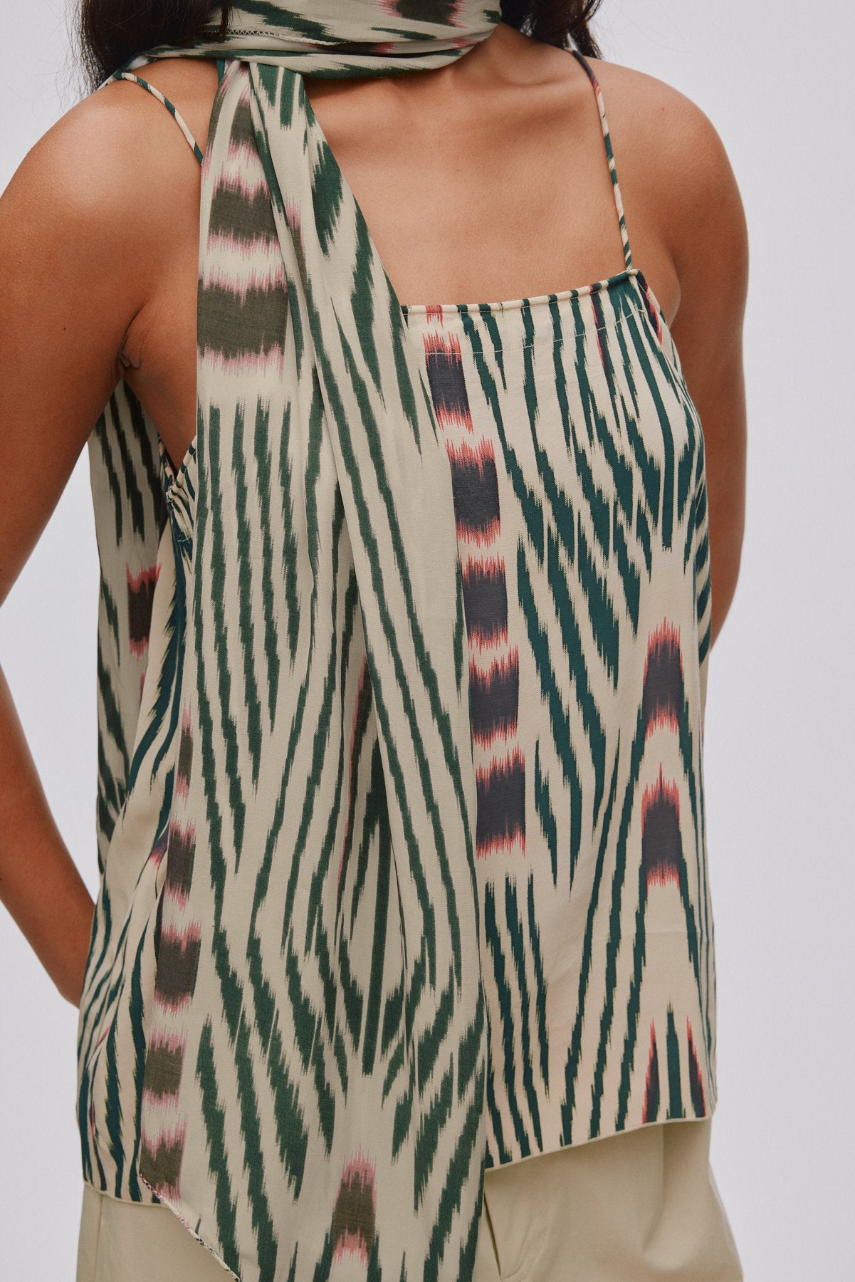 Tatiana - Ikat tie scarf I Forest pink sand 2 - Rabens Saloner - DK