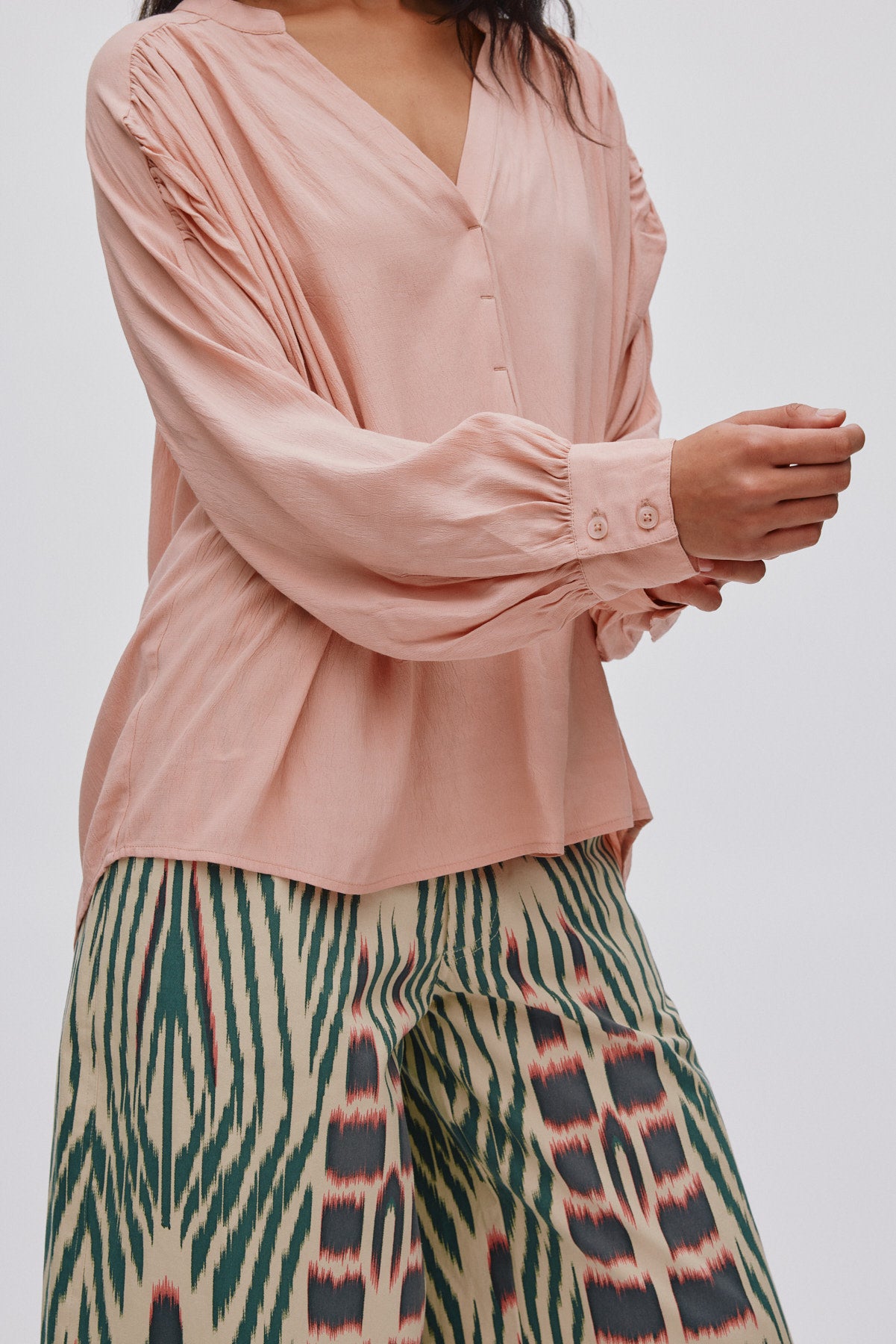 Meg - Sheer lace shirt I Blush 5 - Rabens Saloner - DK